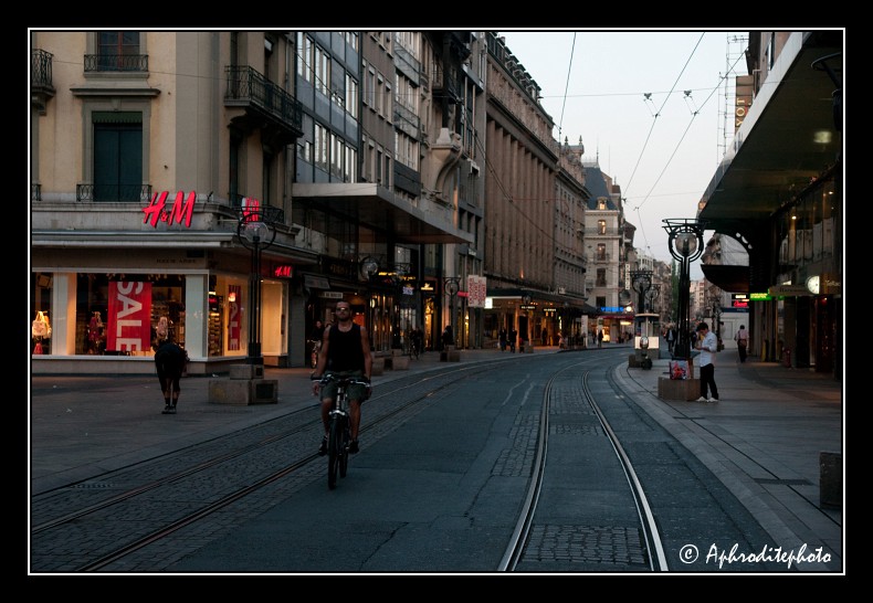 116 Les rues basses au crépuscule